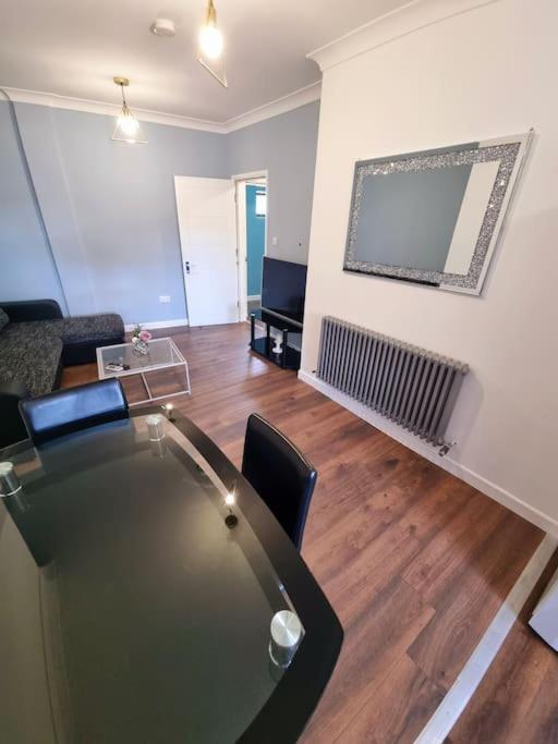 Beautiful Modern Apartment On Wick Lane Londyn Zewnętrze zdjęcie