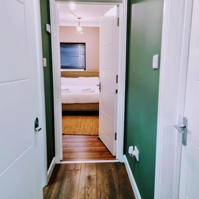 Beautiful Modern Apartment On Wick Lane Londyn Zewnętrze zdjęcie